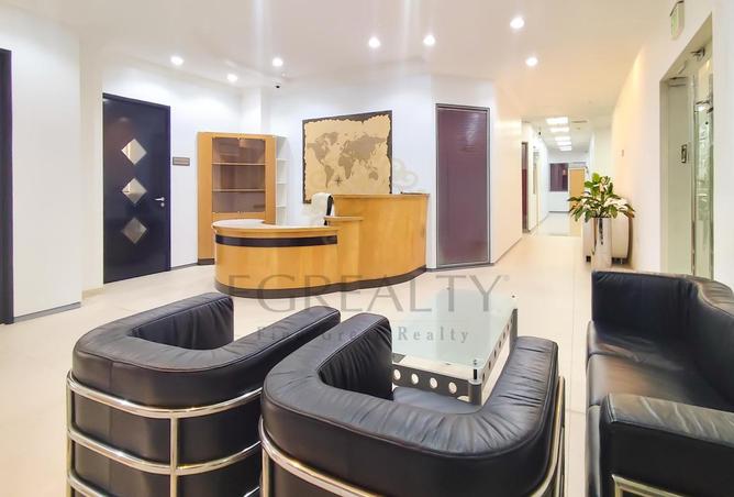 988798 - Property Image 3