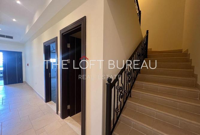 928500 - Property Image 2