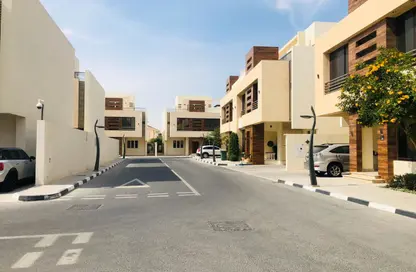 مجمع سكني - 4 غرف نوم - 4 حمامات للايجار في شارع المطار القديم - طريق المطار القديم - الدوحة