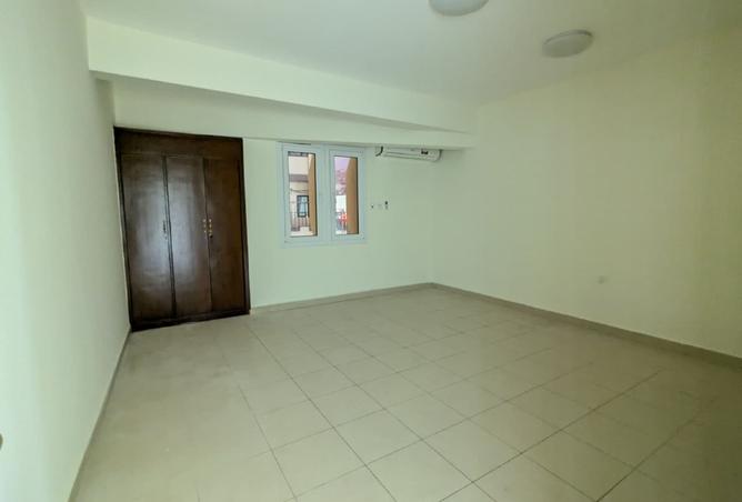 964081 - Property Image 3