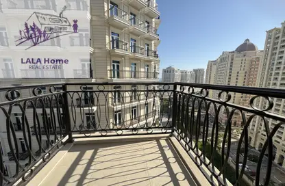 Apartment - 2 Bedrooms - 4 Bathrooms for rent in Floresta Gardens - Floresta Gardens - The Pearl Island - Doha