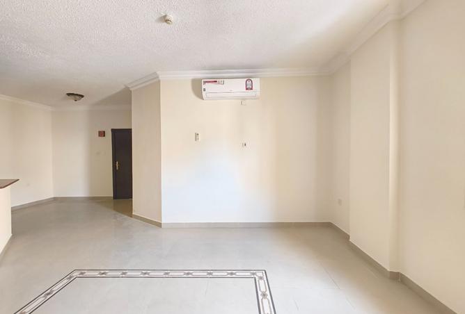 988732 - Property Image 3