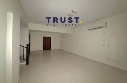 مجمع سكني - 3 غرف نوم - 4 حمامات للايجار في مشروع فلل الخور - الخور