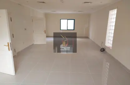مجمع سكني - 3 غرف نوم - 4 حمامات للايجار في العزيزية - العزيزية - الدوحة
