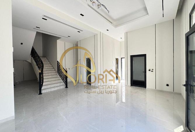 974530 - Property Image 2