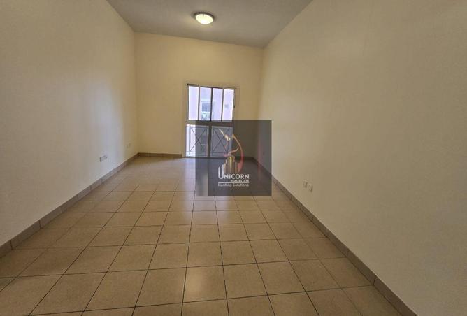 957966 - Property Main Image