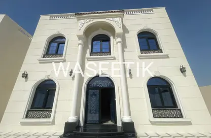 شقة - 8 غرف نوم - 8 حمامات للايجار في الهلال - الهلال - الدوحة شقة - 8 غرف نوم - 8 حمامات للايجار في الهلال - الهلال - الدوحة