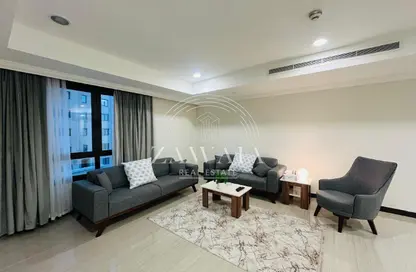 Apartment - 1 Bedroom - 2 Bathrooms for rent in West Porto Drive - Porto Arabia - The Pearl Island - Doha