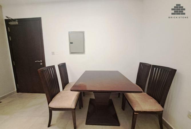 984292 - Property Image 2