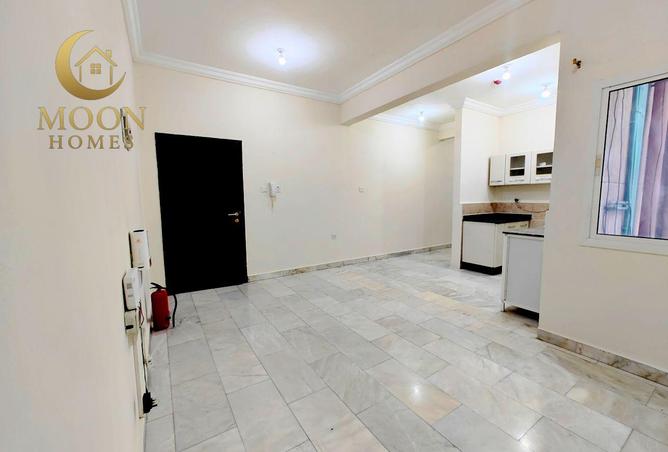 996460 - Property Image 2