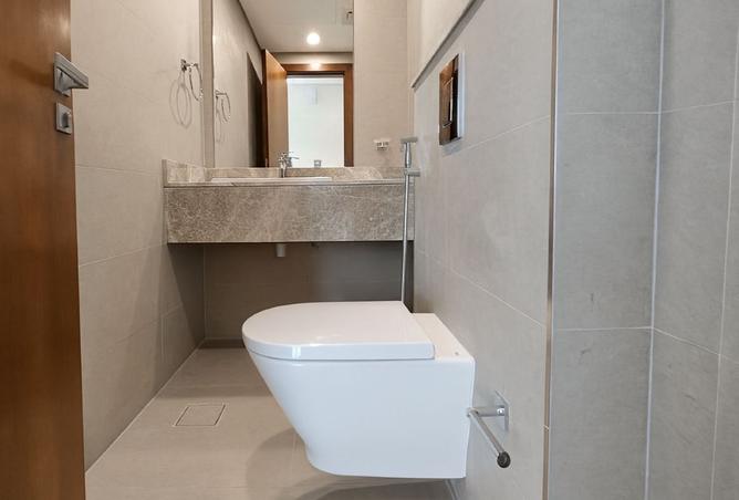 989705 - Property Image 3