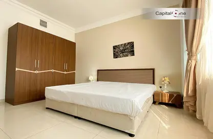 Room / Bedroom image for: Apartment - 1 Bedroom - 1 Bathroom for rent in Ibn Al Haitam Street - Fereej Abdul Aziz - Doha, Image 1