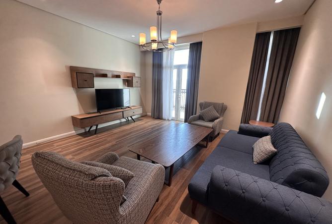 956041 - Property Image 2