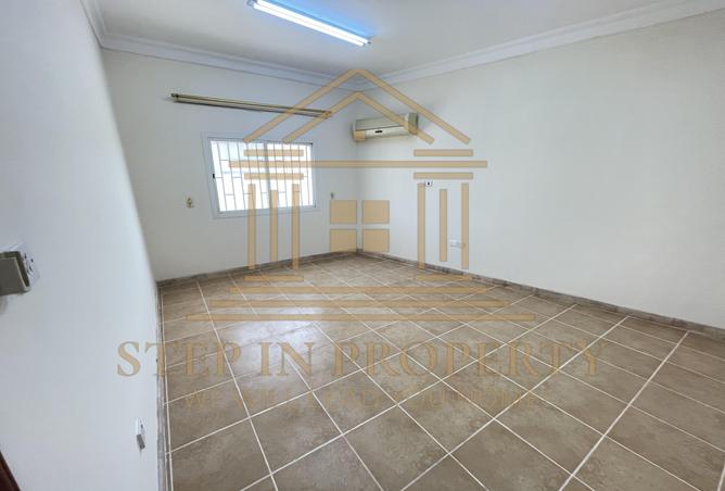 965910 - Property Image 3