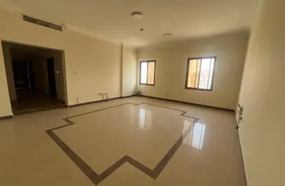Apartment - 3 Bedrooms - 3 Bathrooms for rent in Al Sadd Road - Al Sadd - Doha
