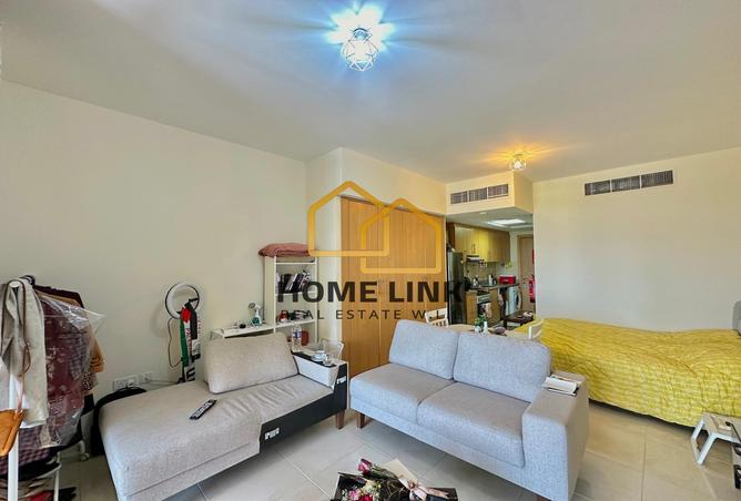 937958 - Property Image 2