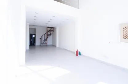 Retail - Studio - 7 Bathrooms for rent in Bu Hamour Street - Abu Hamour - Doha