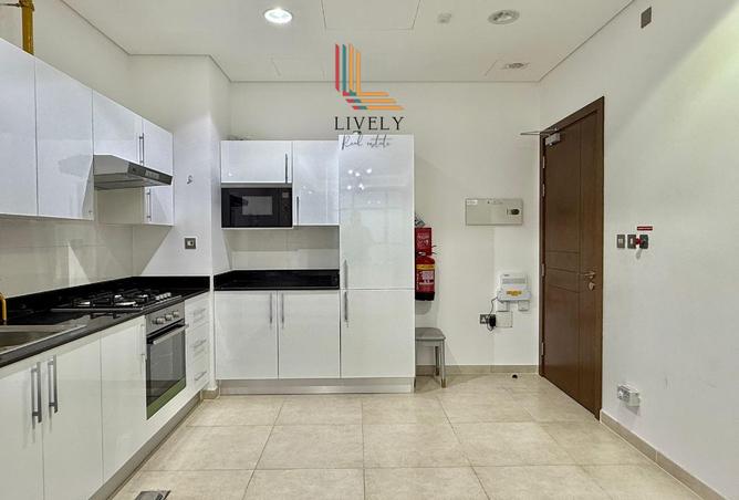 951771 - Property Image 3