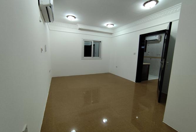 928591 - Property Image 3