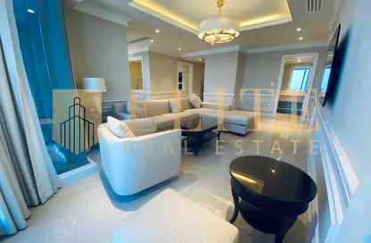Apartment - 3 Bedrooms - 4 Bathrooms for rent in West Bay Tower - West Bay - West Bay - Doha