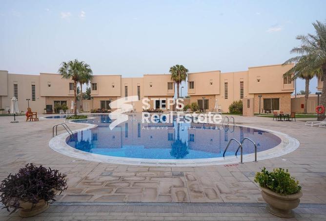 Compound - 3 Bedrooms - 4 Bathrooms for rent in Sumaysimah - Sumaysimah - Al Khor