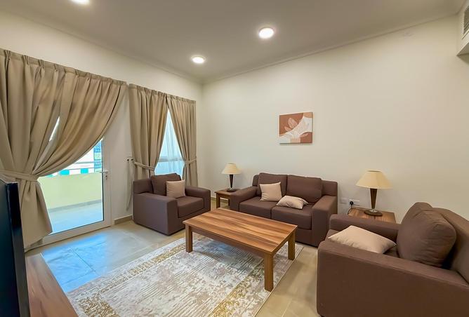 915005 - Property Image 3