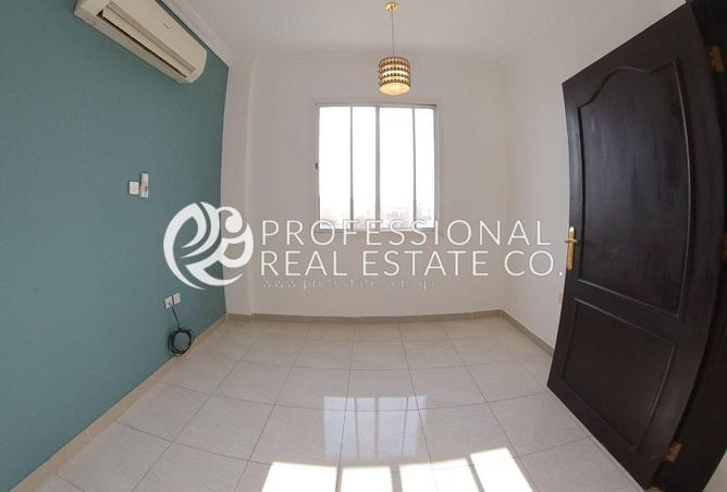 954550 - Property Image 3