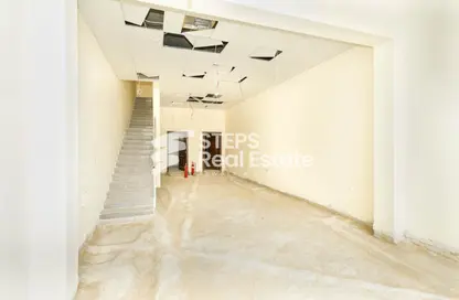 محل تجاري - استوديو - 1 حمام للايجار في أم صلال محمد - أم صلال محمد - الدوحة