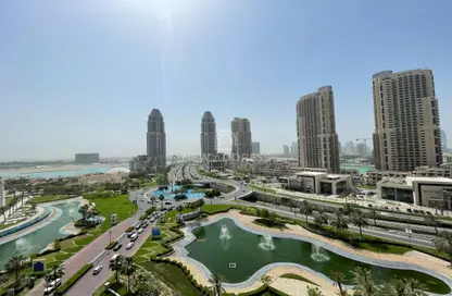 Apartment - 2 Bedrooms - 3 Bathrooms for rent in Tower 21 - Porto Arabia - The Pearl Island - Doha