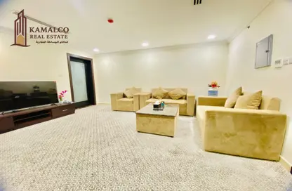 Apartment - 2 Bedrooms - 2 Bathrooms for rent in Old Salata - Salata - Doha