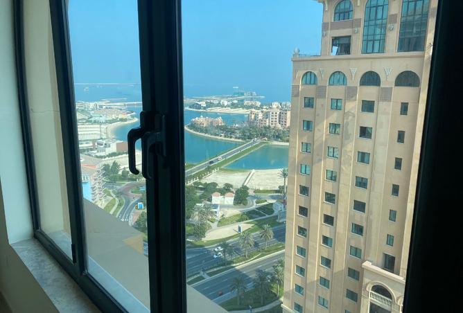 985436 - Property Image 2