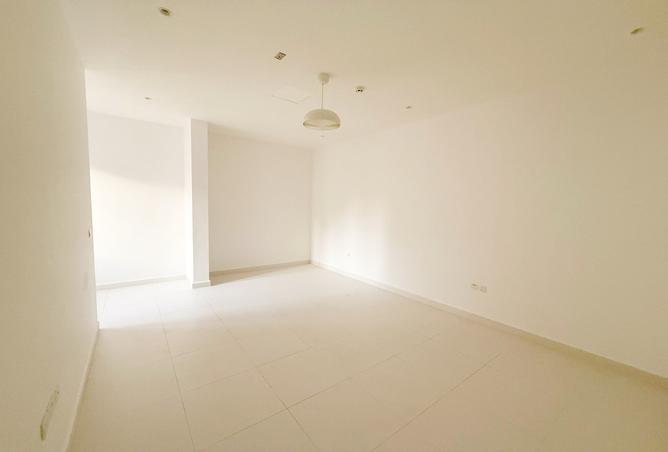 979095 - Property Image 3