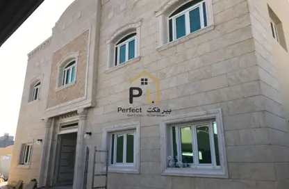 فيلا - استوديو - 6 حمامات للبيع في روضة المطر - الدوحة