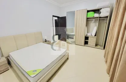 Apartment - 2 Bedrooms - 2 Bathrooms for rent in Al Mansoura - Al Mansoura - Doha