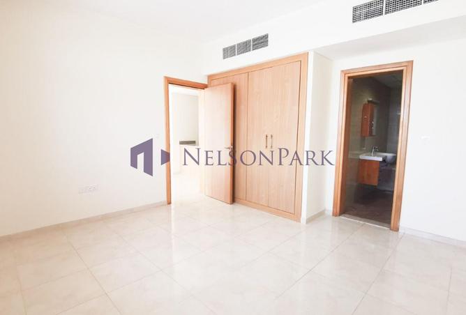 953449 - Property Image 3