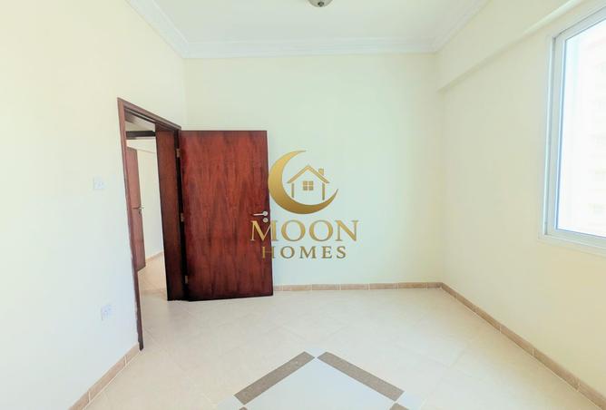 974890 - Property Image 2