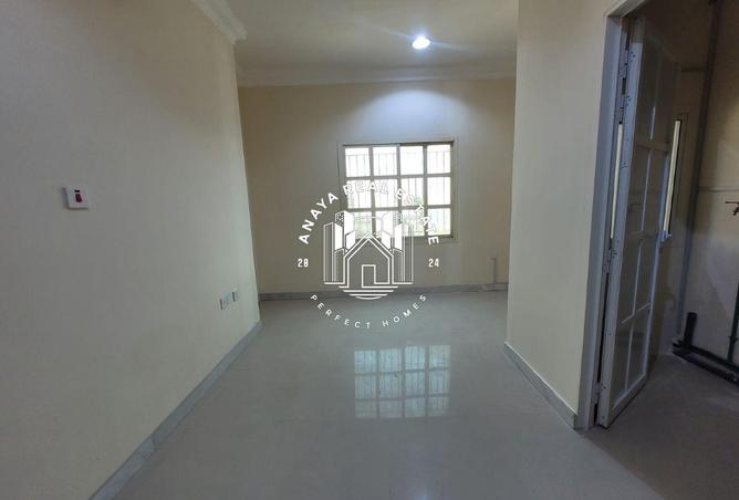 978392 - Property Image 3