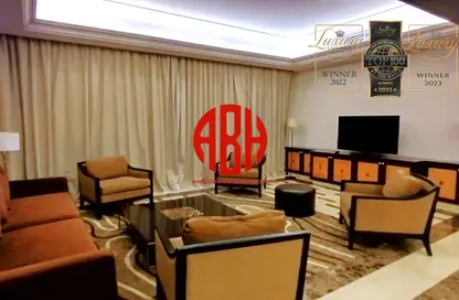 Villa - 2 Bedrooms - 3 Bathrooms for rent in La Plage Villas - The Villas - The Pearl Island - Doha