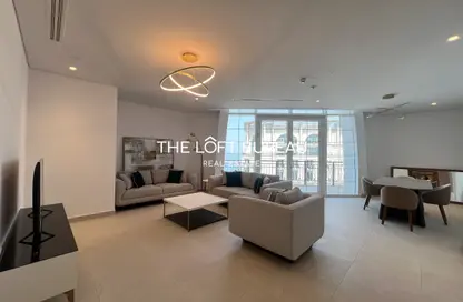 Penthouse - 3 Bedrooms - 4 Bathrooms for rent in Floresta Gardens - Floresta Gardens - The Pearl Island - Doha
