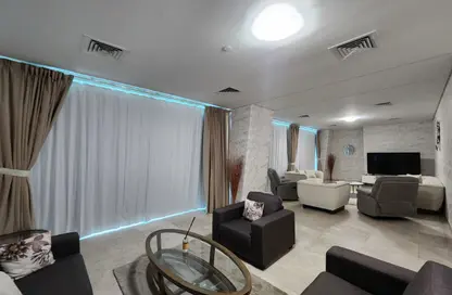 Apartment - 3 Bedrooms - 4 Bathrooms for rent in Zig Zag Tower B - Zig Zag Towers - West Bay - Doha