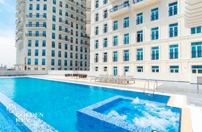 Apartment - 3 Bedrooms - 5 Bathrooms for rent in Floresta Gardens - Floresta Gardens - The Pearl Island - Doha