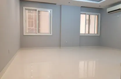 Apartment - 2 Bedrooms - 2 Bathrooms for rent in Al Sadd Road - Al Sadd - Doha