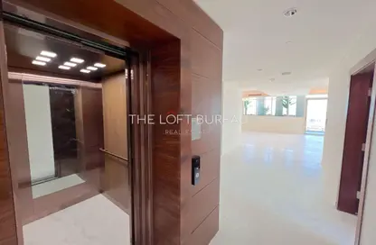 Duplex - 4 Bedrooms - 6 Bathrooms for sale in Gewan Island - The Pearl Island - Doha