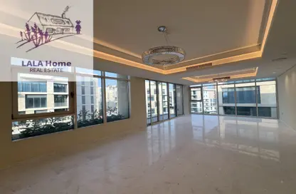 Apartment - 4 Bedrooms - 6 Bathrooms for sale in Gewan Island - The Pearl Island - Doha