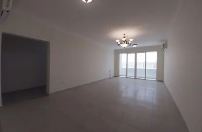 Apartment - 2 Bedrooms - 2 Bathrooms for rent in Al Sadd Road - Al Sadd - Doha