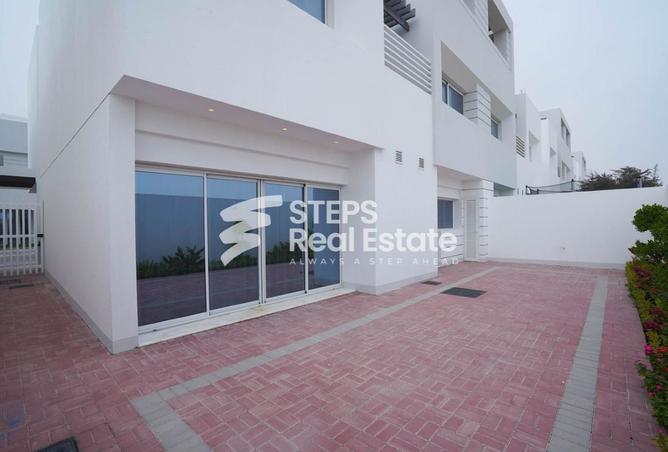 952640 - Property Image 2