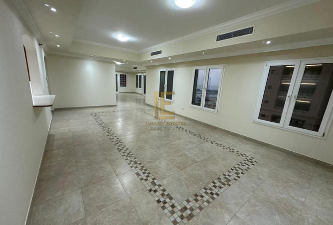 888737 - Property Image 3