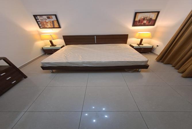 985478 - Property Image 2