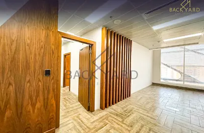 مساحات مكتبية - استوديو - 2 حمامات للايجار في برج المنا - الطريق الدائري الثالث - السد - الدوحة
