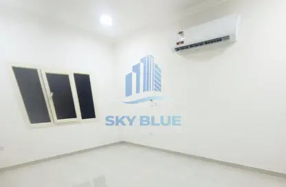 Apartment - 2 Bedrooms - 2 Bathrooms for rent in Al Kharaitiyat - Umm Salal Mohammed